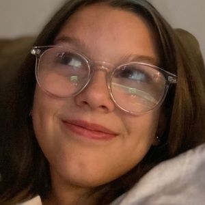 Meet your Posher, Deanna